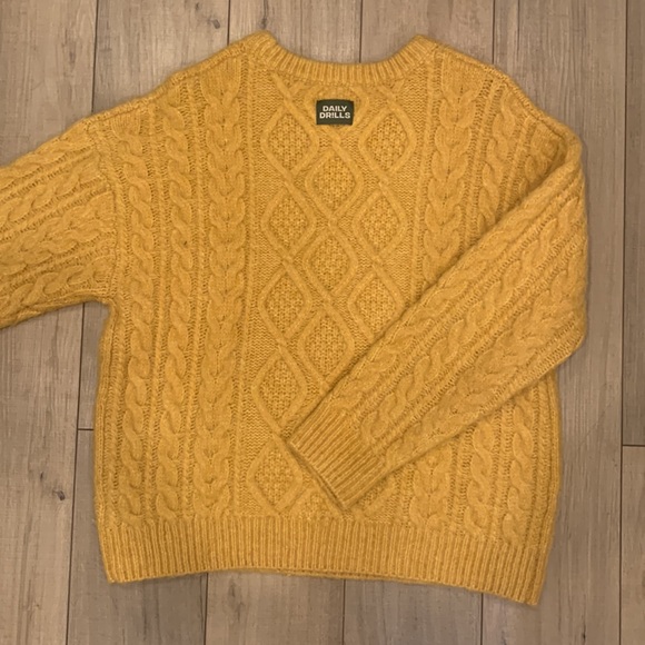 Daily Drills Knit Sweater in Honeygold - Picture 6 of 6